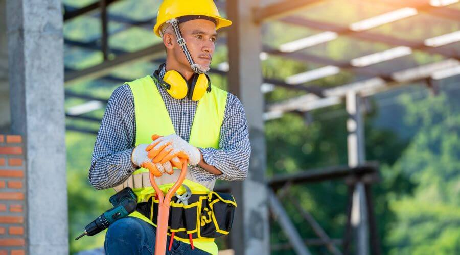Expert Emergency Roof Repairs services in Lewiston, MI